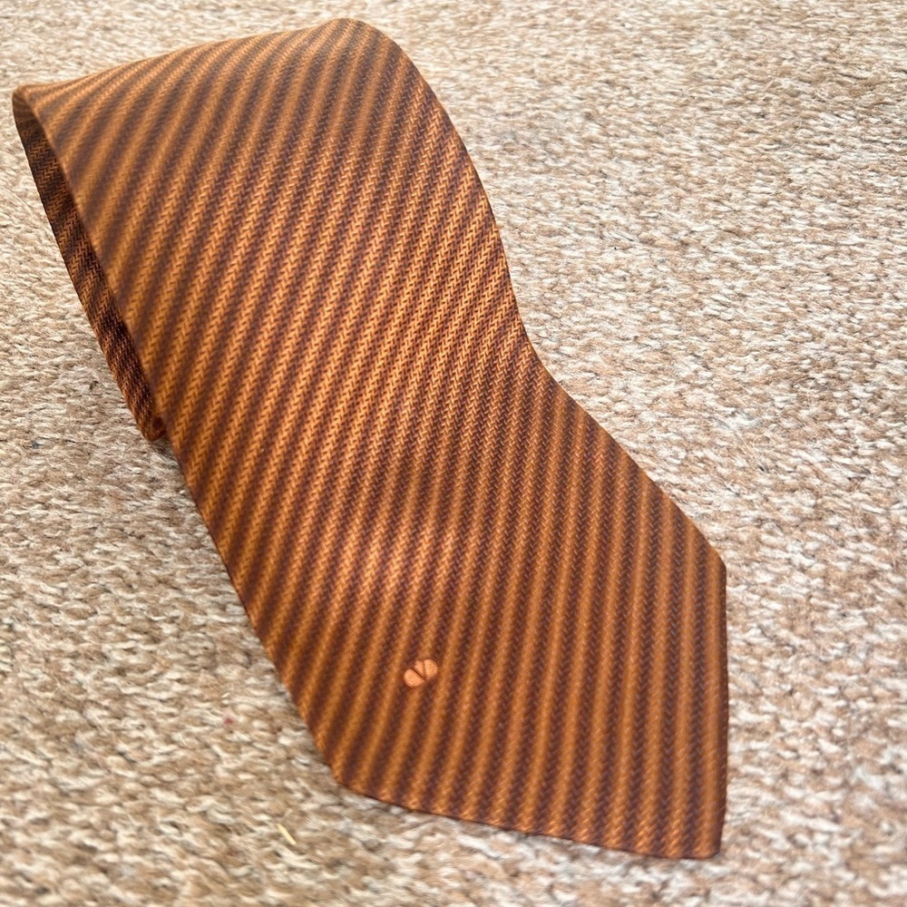 Vintage Valentino Cravatte Necktie Tie Brown Striped Silk Made Italy 3 7/8” Wide